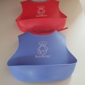 Baby Bjorn Bibs bundle of 2